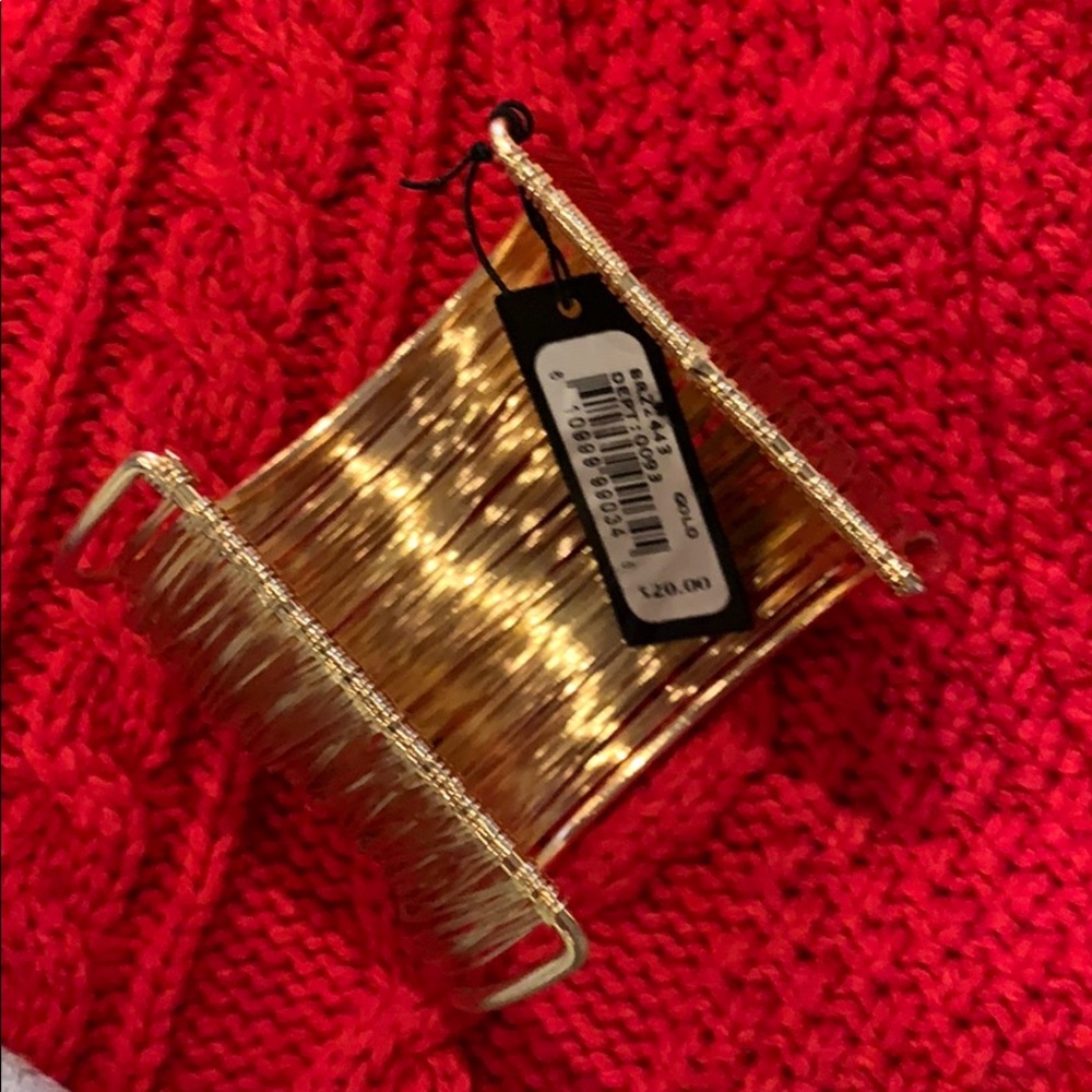 Gold Cuff - Picture 3 of 3